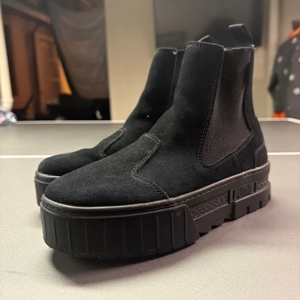 PUMA Mayze Chelsea Suede Boots Women's US 8 EU 38.5 Black Platform Ankle Boots